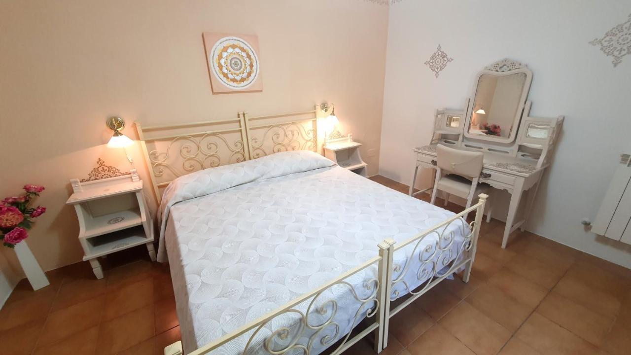 Roccatederighi Agriturismo Pereti الغرفة الصورة